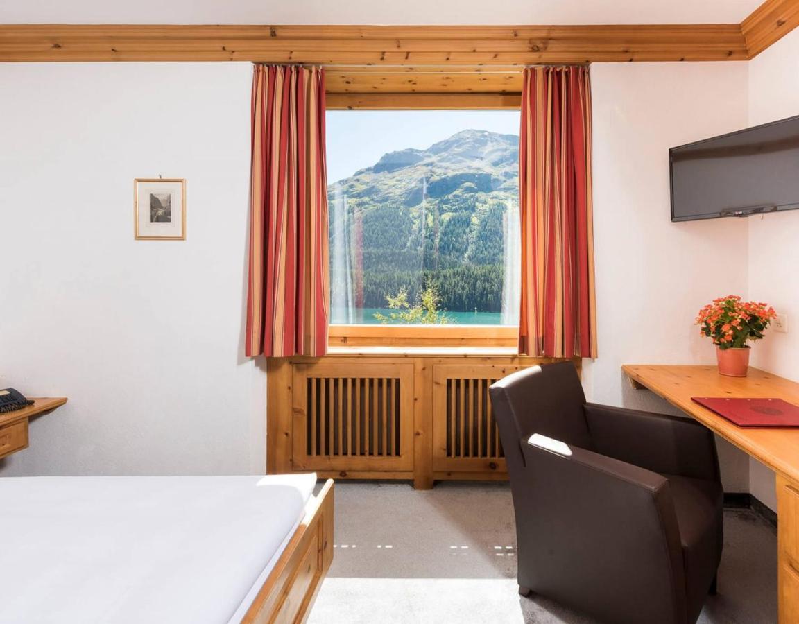 Chesa Languard Hotel Sankt Moritz Buitenkant foto